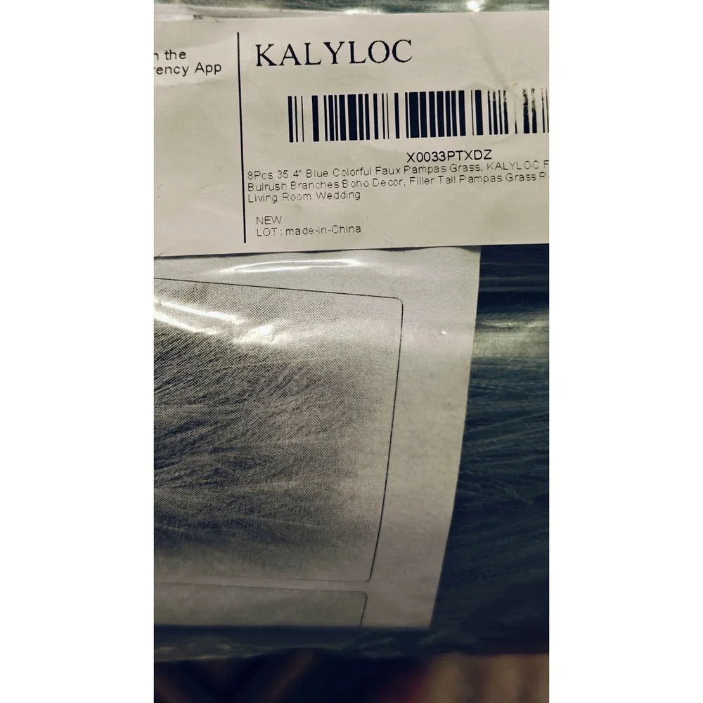 KALYLOC 8Pcs 35.4窶・Blue Colorful Faux Pampas Grass, Fluffy Artificial Bulrush...
